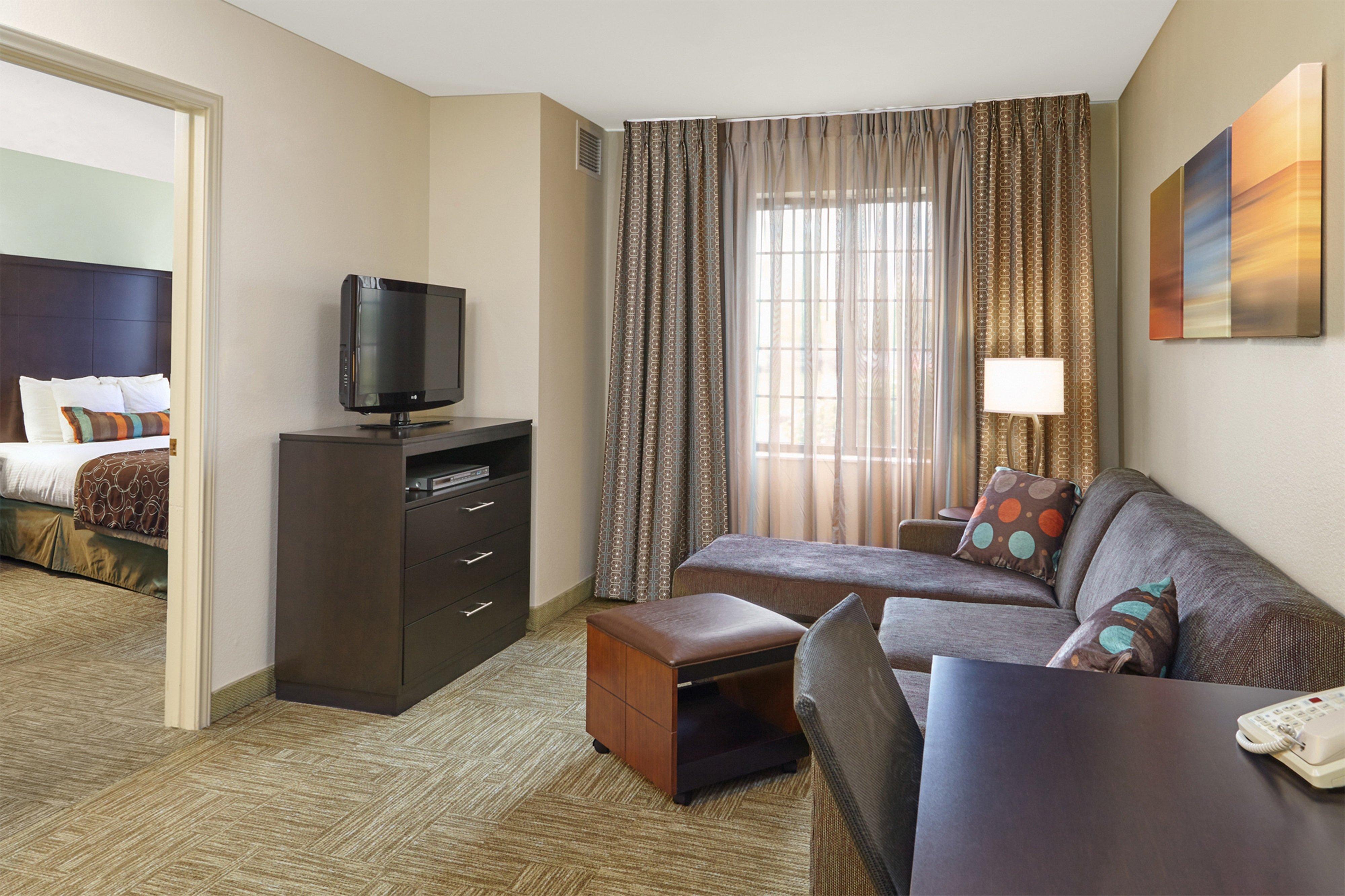Staybridge Suites Lincolnshire By Ihg Exterior photo
