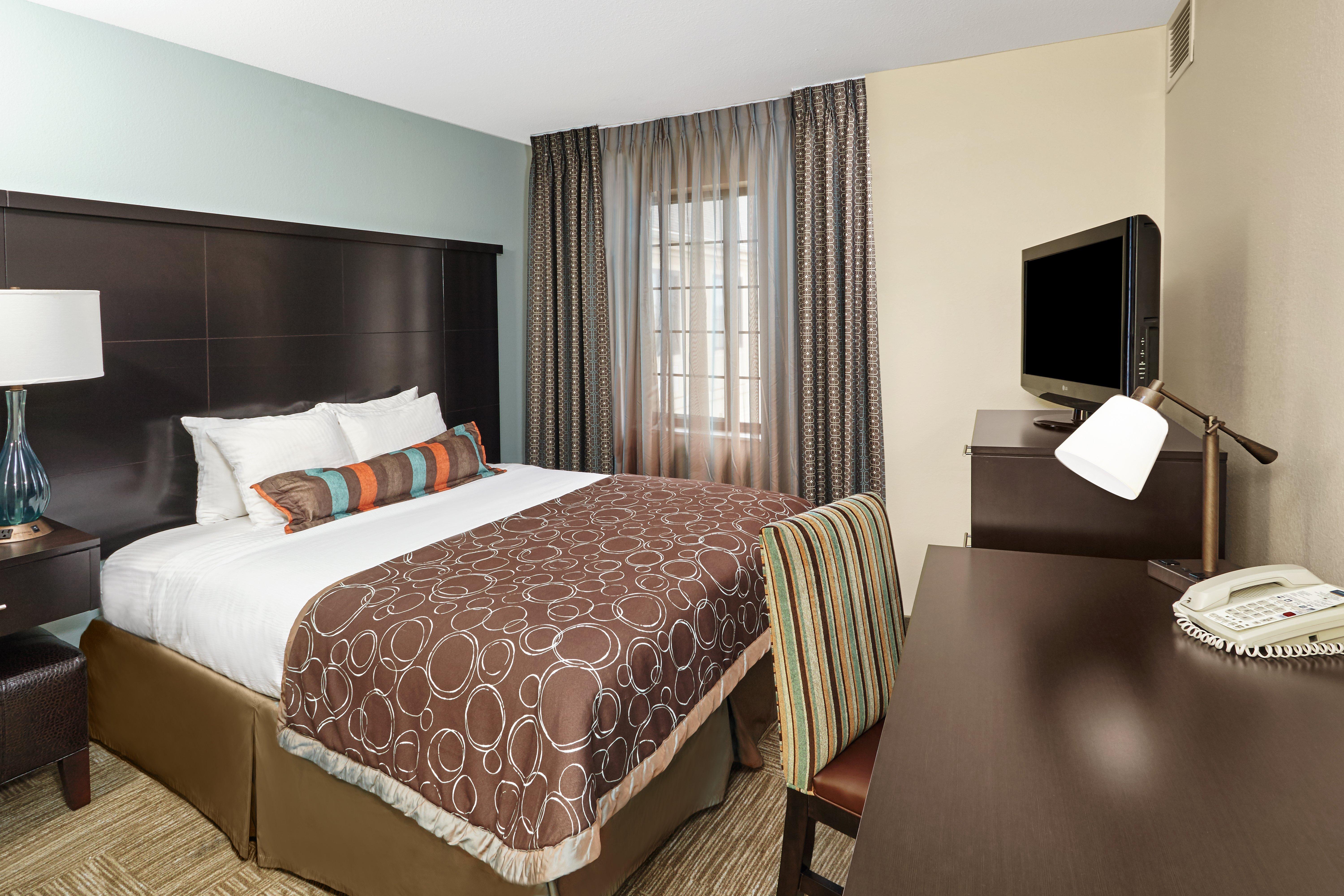 Staybridge Suites Lincolnshire By Ihg Exterior photo