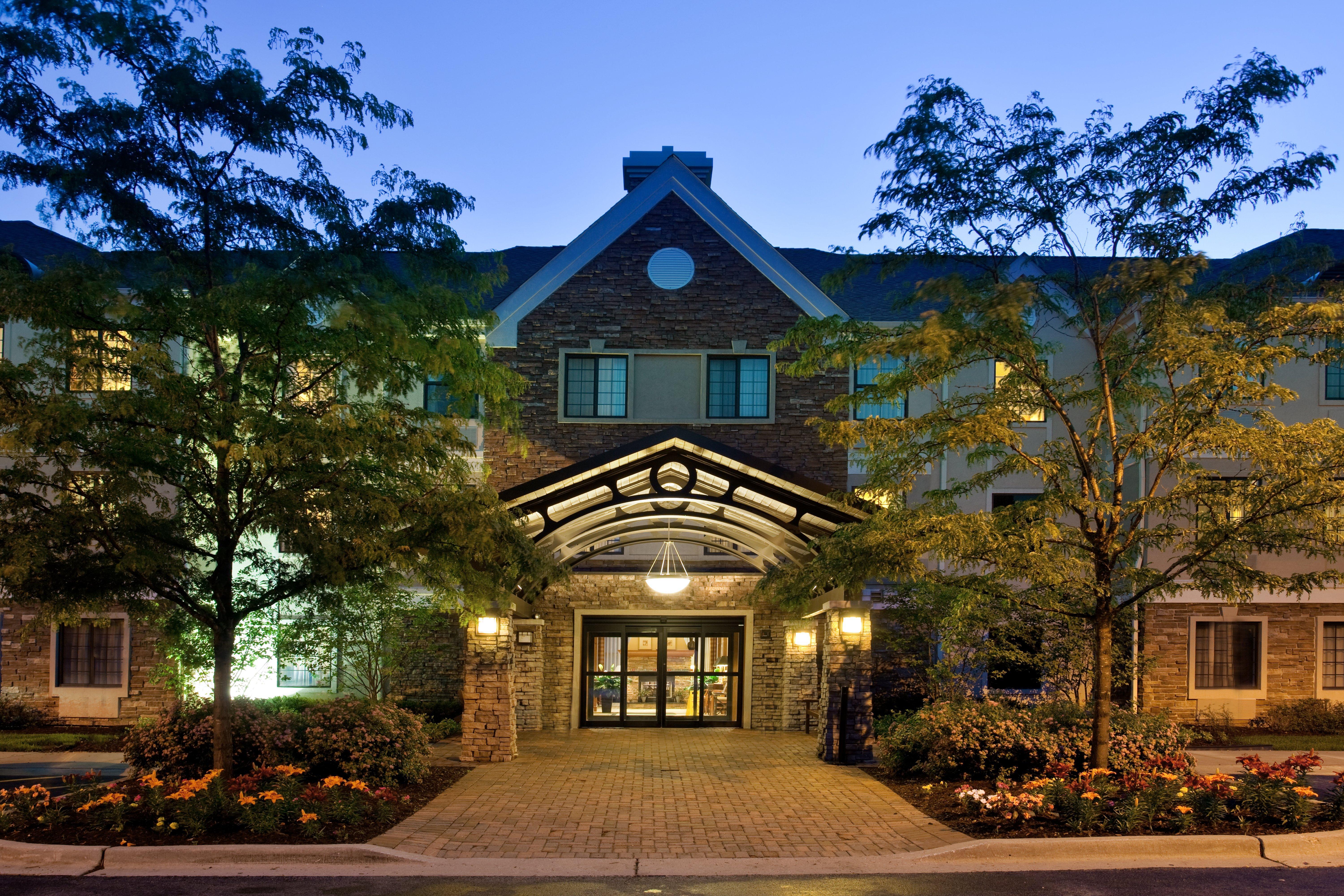 Staybridge Suites Lincolnshire By Ihg Exterior photo