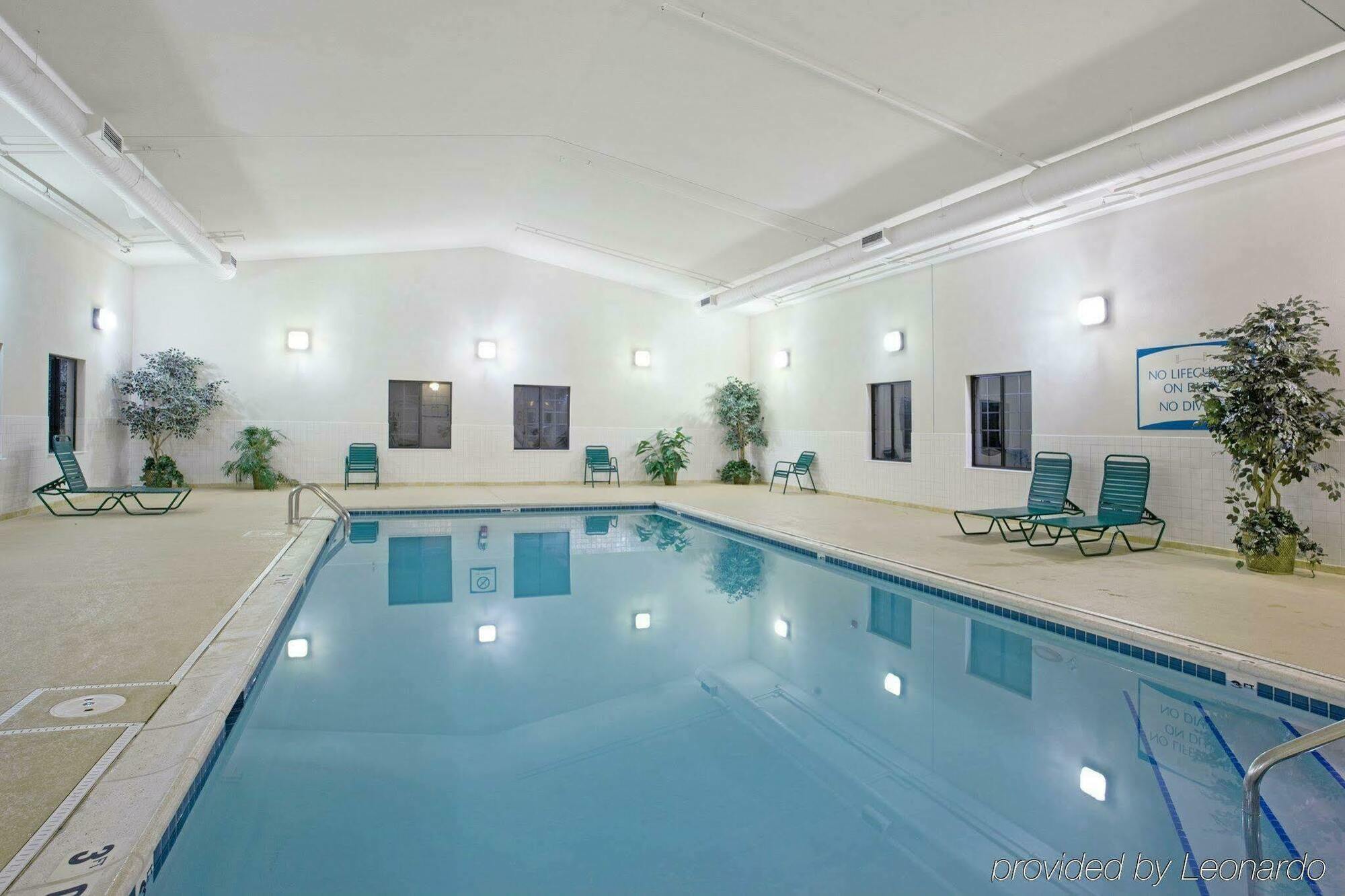 Staybridge Suites Lincolnshire By Ihg Facilities photo